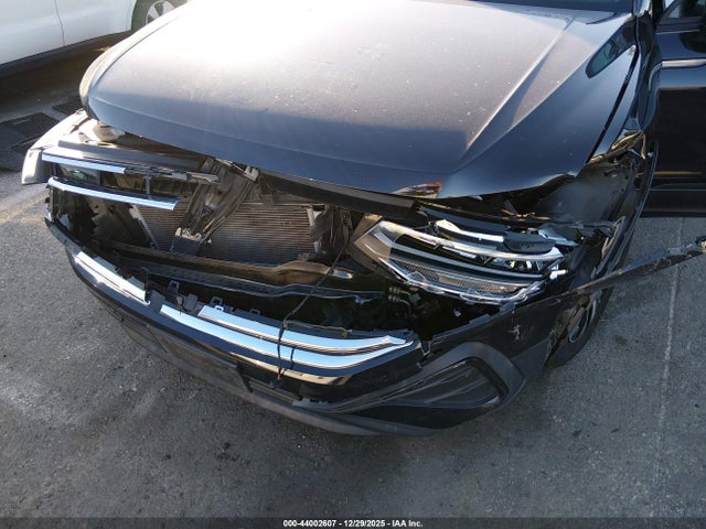3VV1B7AX6NM076508 Volkswagen Tiguan 2.0t S