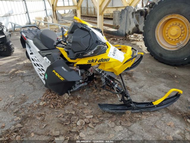 2024 SKI-DOO MX Z 600 2BPSBHRC2RV000445
