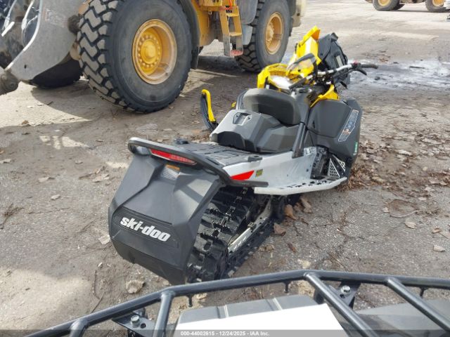 2024 SKI-DOO MX Z 600 2BPSBHRC2RV000445 Photo 3
