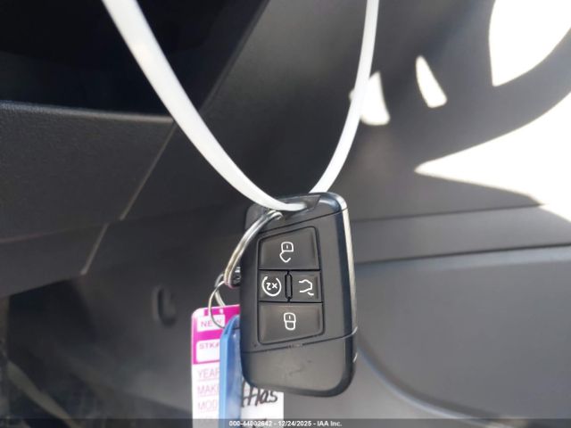 2018 VOLKSWAGEN ATLAS 1V2MR2CA8JC527094 Photo 10