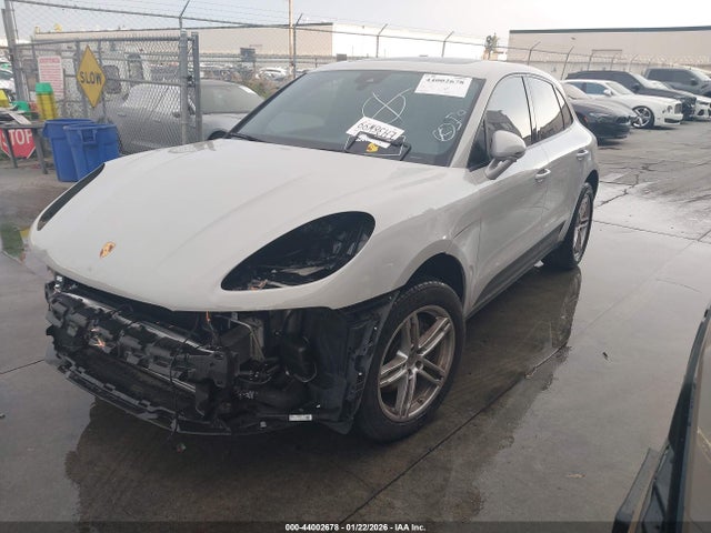2026 PORSCHE MACAN WP1AA2A52TLB00335 Photo 1