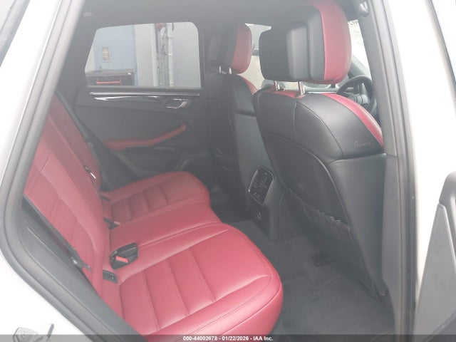 2026 PORSCHE MACAN WP1AA2A52TLB00335 Photo 7