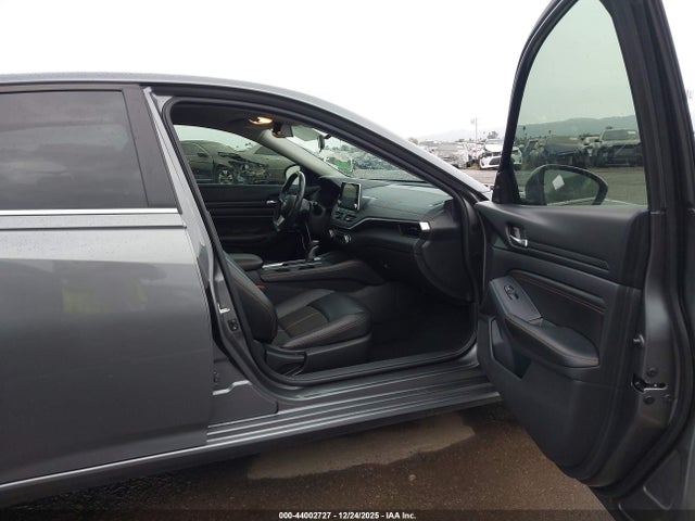 1N4BL4CVXNN375229 Nissan Altima Sr Fwd