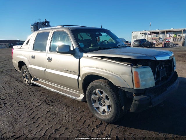 44002790 :رقم المزاد ، 3GYEK63N92G241963 vin ، 2002 Cadillac Escalade Ext Standard مزاد بيع