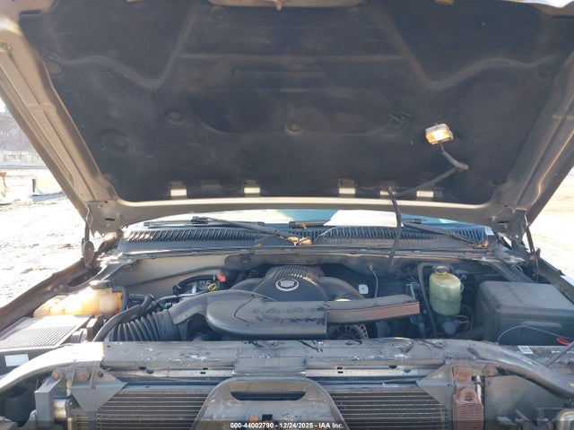 44002790 :رقم المزاد ، 3GYEK63N92G241963 vin ، 2002 Cadillac Escalade Ext Standard مزاد بيع