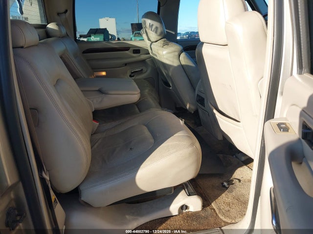 44002790 :رقم المزاد ، 3GYEK63N92G241963 vin ، 2002 Cadillac Escalade Ext Standard مزاد بيع