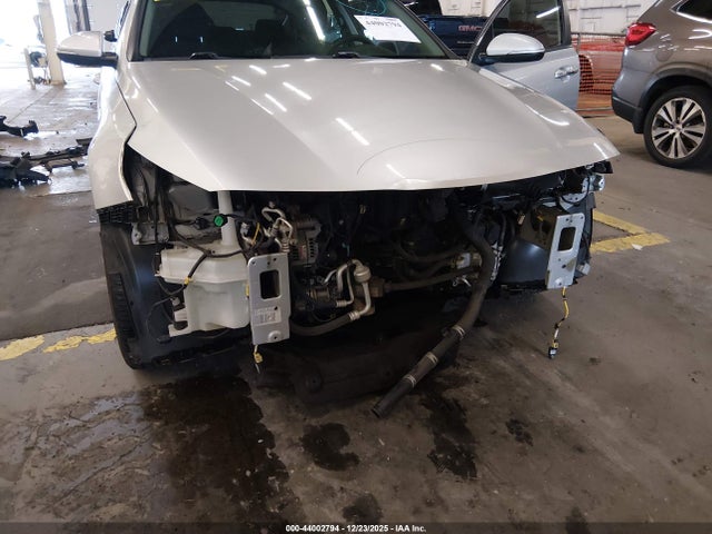 5XXGT4L33JG248469 KIA Optima Lx