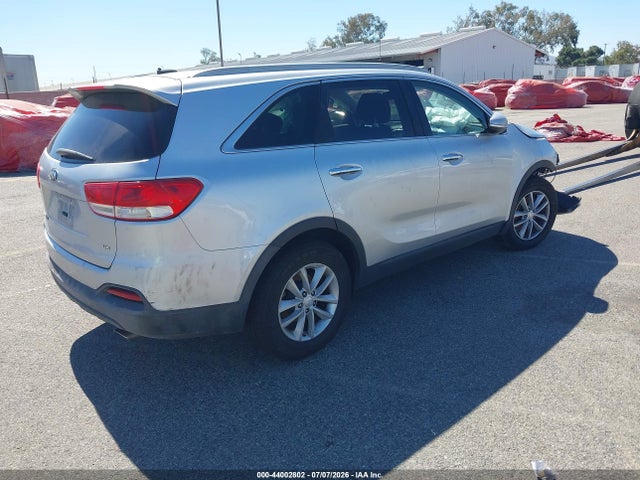 KIA Sorento 3.3l Lx 2017 5XYPG4A56HG310493 Image 4