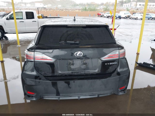 Lexus CT 200H 2015 JTHKD5BH8F2222794 Image 16