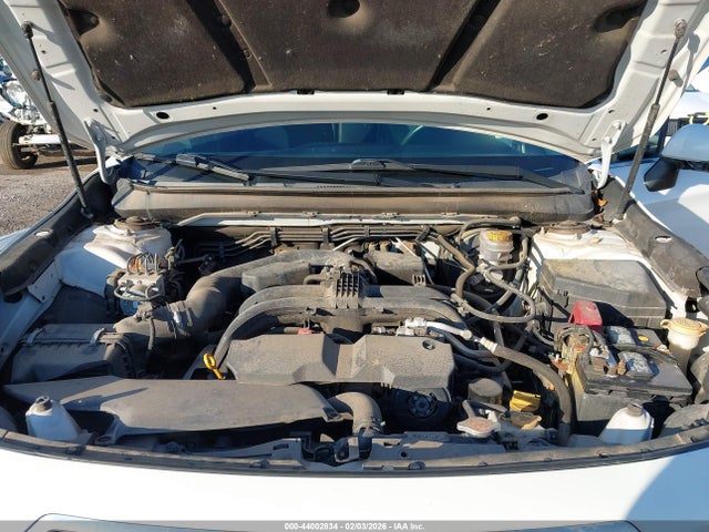 44002834 :رقم المزاد ، 4S4BSBLCXF3313855 vin ، 2015 Subaru Outback 2.5i Limited مزاد بيع