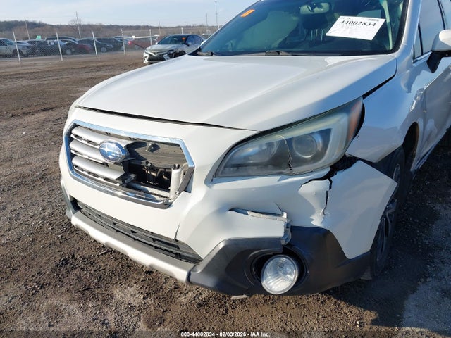 44002834 :رقم المزاد ، 4S4BSBLCXF3313855 vin ، 2015 Subaru Outback 2.5i Limited مزاد بيع