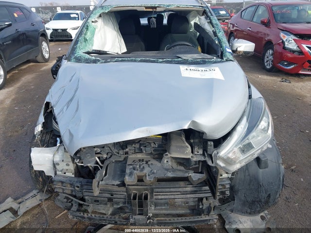 2020 Nissan Kicks Sv Xtronic Cvt მანქანა იყიდება აუქციონზე, vin: 3N1CP5CV7LL547189, აუქციონის ნომერი: 44002839