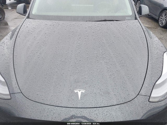 2024 TESLA MODEL Y 7SAYGAEE1RF127902 Photo 9