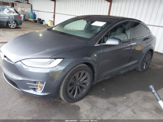 2019 TESLA MODEL X 5YJXCBE2XKF152741 Photo 1