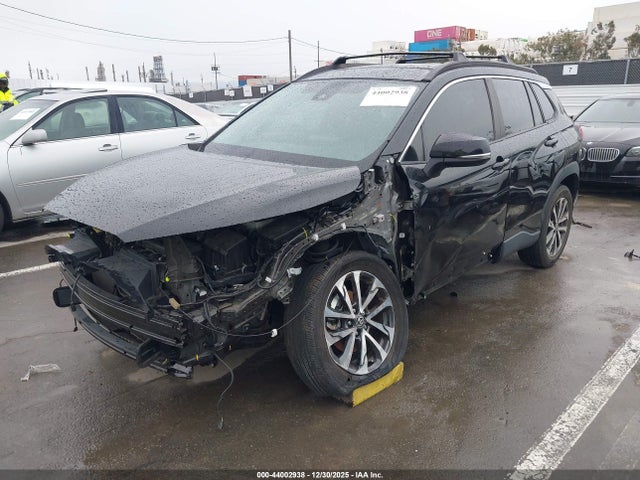 Toyota Corolla Cross Xle 2022 7MUEAAAG4NV024154 Image 2