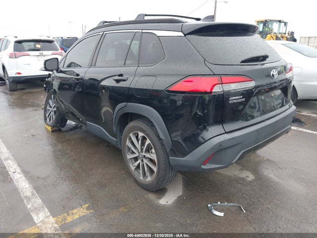 Toyota Corolla Cross Xle 2022 7MUEAAAG4NV024154 Image 3