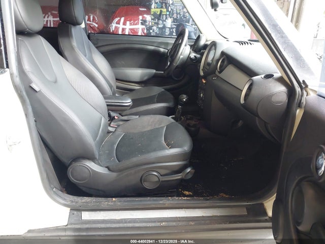 2012 MINI COOPER WMWSU3C51CT542746 Photo 4