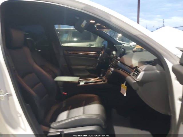 1HGCV1F38NA065591 Honda Accord Sport