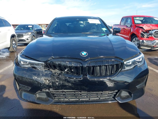 3MW5R1J00M8B71016 BMW 330I