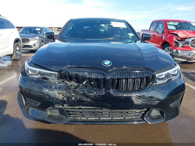 3MW5R1J00M8B71016 BMW 330I