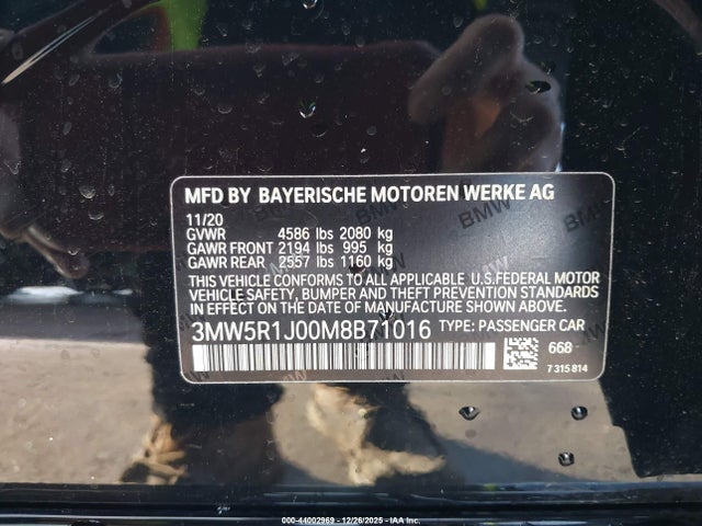 3MW5R1J00M8B71016 BMW 330I