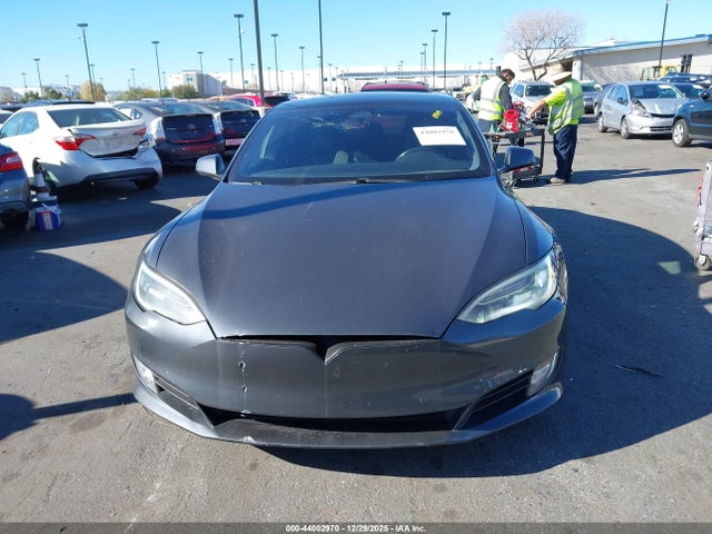Tesla Model S 60/75 2017 5YJSA1E15HF225167 Image 12