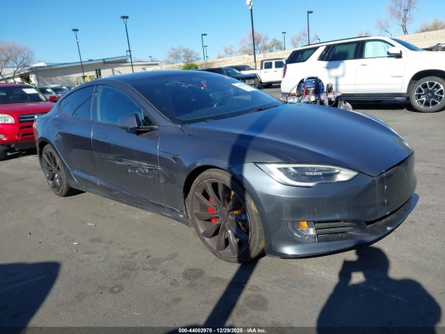 Tesla Model S 60/75 2017 5YJSA1E15HF225167 Image 13