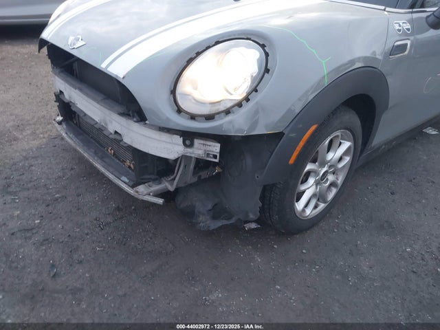 WMWLN5C53H2E32522 Mini Clubman Cooper