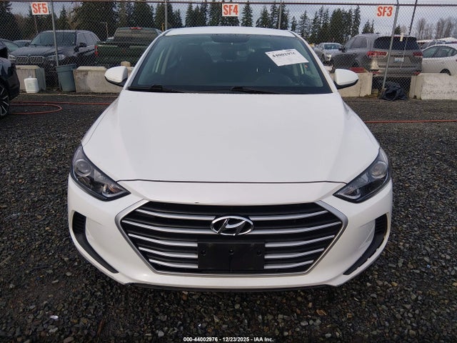 Hyundai ELANTRA SE 2018 5NPD74LF2JH275331 Image 13