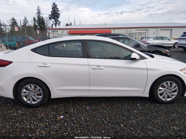 Hyundai ELANTRA SE 2018 5NPD74LF2JH275331 Image 14