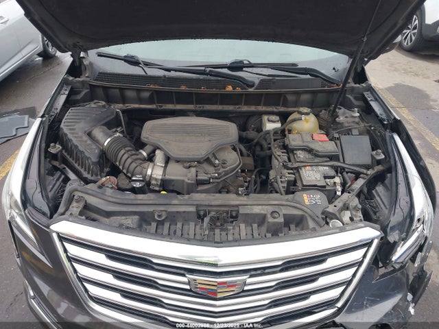 2017 CADILLAC XT5 1GYKNDRS9HZ216257 Photo 9