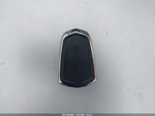 2017 CADILLAC XT5 1GYKNDRS9HZ216257 Photo 10