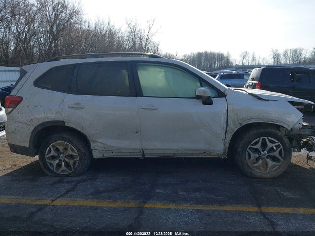 2019 Subaru Forester Premium მანქანა იყიდება აუქციონზე, vin: JF2SKAEC0KH464164, აუქციონის ნომერი: 44003022