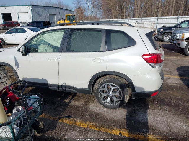 2019 Subaru Forester Premium მანქანა იყიდება აუქციონზე, vin: JF2SKAEC0KH464164, აუქციონის ნომერი: 44003022