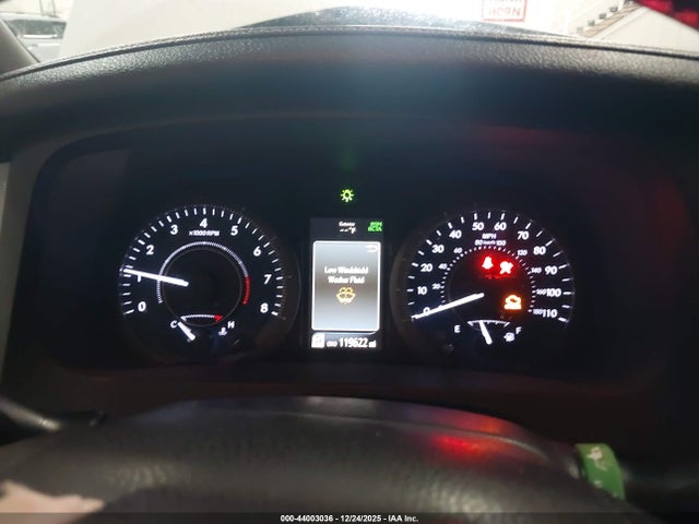 Auction sale of the 2018 Toyota Sienna Limited Premium 7 Passenger, vin: 5TDYZ3DC0JS940165, lot number: 44003036
