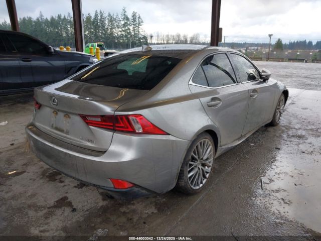 2016 LEXUS IS 200T JTHBA1D27G5034892 Photo 3