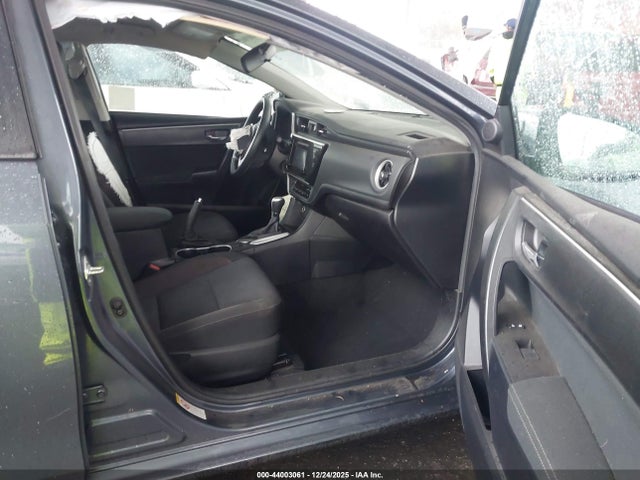 2T1BURHE7JC073374 Toyota COROLLA LE