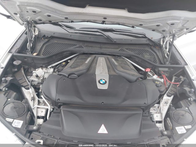44003065 :رقم المزاد ، 5UXKR6C58F0J76441 vin ، 2015 Bmw X5 Xdrive50i مزاد بيع