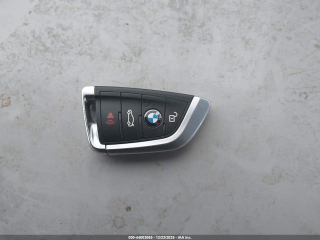 44003065 :رقم المزاد ، 5UXKR6C58F0J76441 vin ، 2015 Bmw X5 Xdrive50i مزاد بيع