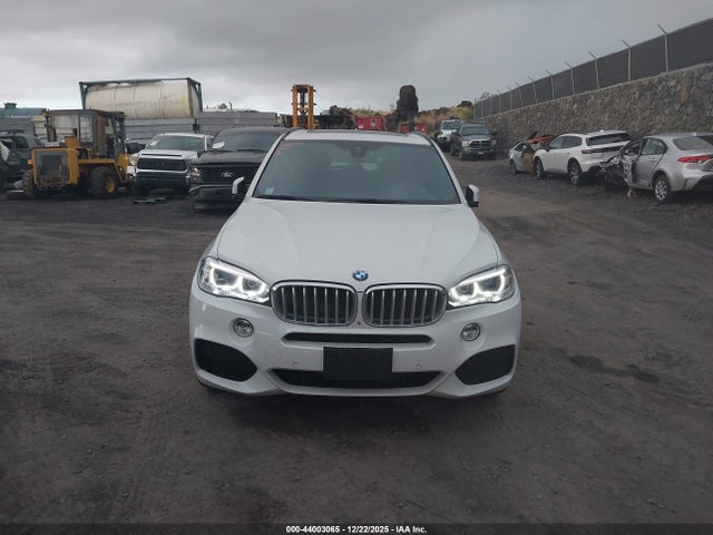 44003065 :رقم المزاد ، 5UXKR6C58F0J76441 vin ، 2015 Bmw X5 Xdrive50i مزاد بيع