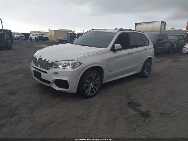 44003065 :رقم المزاد ، 5UXKR6C58F0J76441 vin ، 2015 Bmw X5 Xdrive50i مزاد بيع