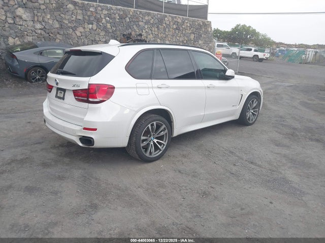 44003065 :رقم المزاد ، 5UXKR6C58F0J76441 vin ، 2015 Bmw X5 Xdrive50i مزاد بيع
