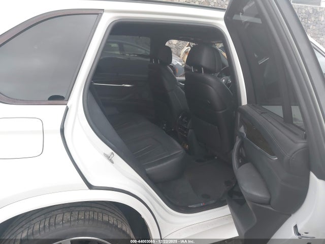 44003065 :رقم المزاد ، 5UXKR6C58F0J76441 vin ، 2015 Bmw X5 Xdrive50i مزاد بيع
