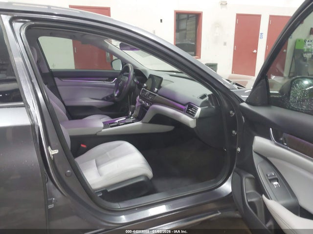 1HGCV1F40JA132249 Honda ACCORD EX
