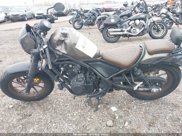 MLHPC5618P5601833 Honda CMX500