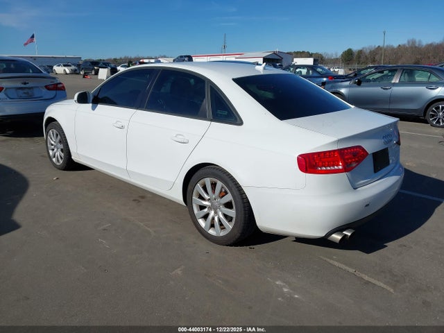 2012 AUDI A4 WAUDFCFL5CN019750 Photo 2