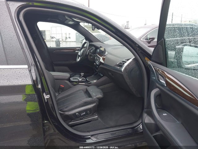 5UX43DP08R9U43557 BMW X3 Sdrive30i