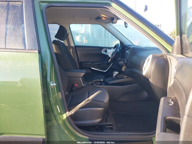 KNDJ23AU6L7117045 KIA Soul X-line