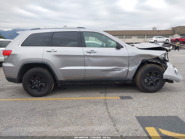 1C4RJEAG9HC740248 Jeep Grand Cherokee Laredo 4x2