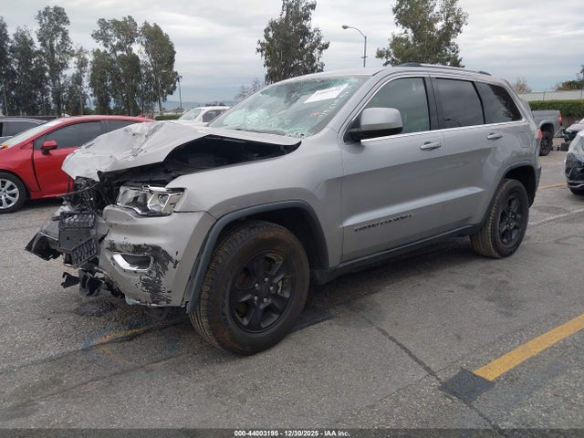 1C4RJEAG9HC740248 Jeep Grand Cherokee Laredo 4x2